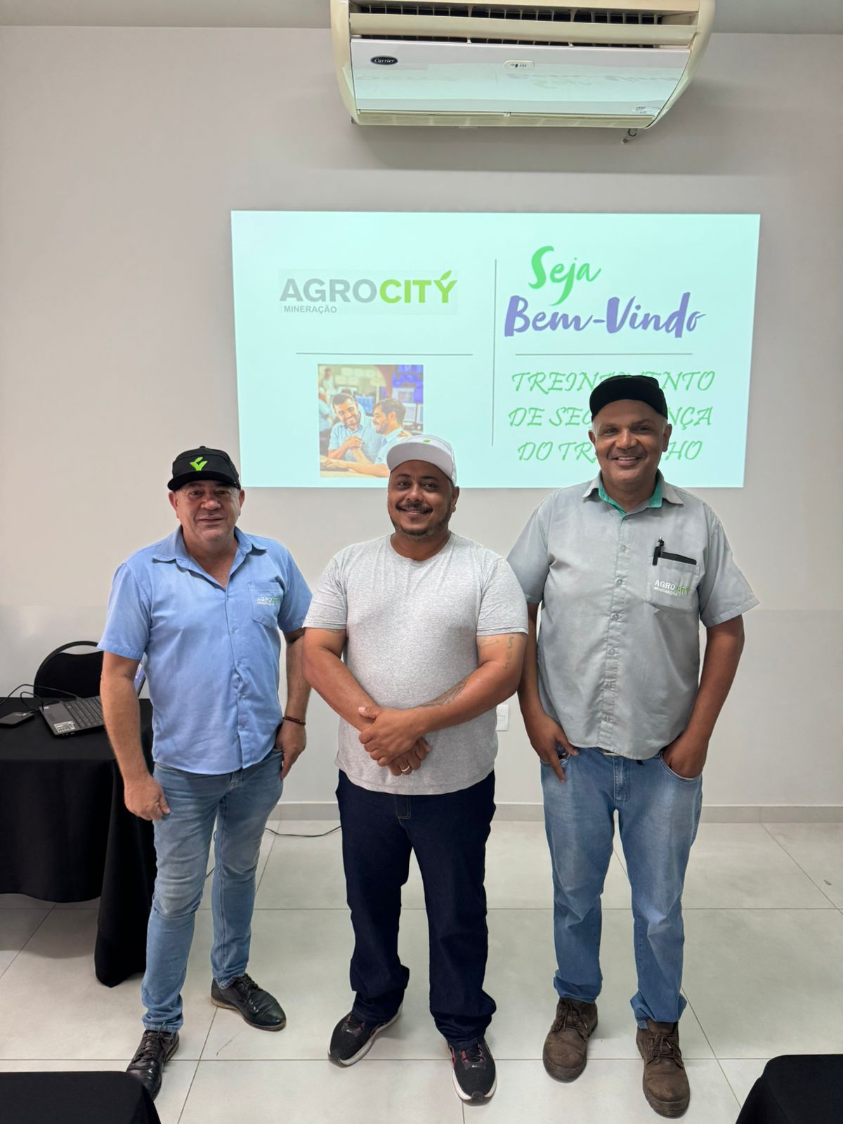 WhatsApp Image 2026-01-30 at 14.55.01 (1)